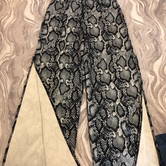 Pretty little thing co-ord set - Picture 5 of 6